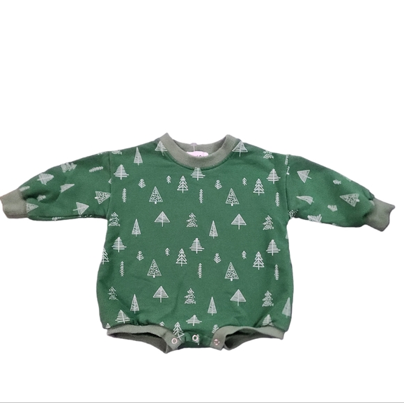 Baby Onesie Ev and Oak‎ Christmas Tree - Picture 2 of 4